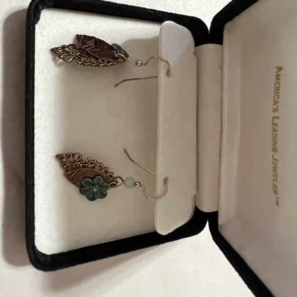 America Leading Jewelers brand beautiful Earing new in original box - Picture 5 of 7